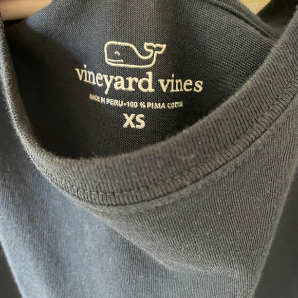 Vineyard Vines long sleeve - Picture 3 of 3